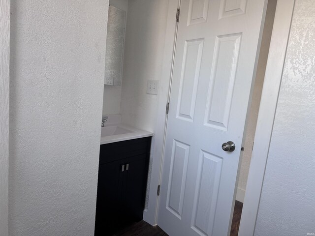 605 W 10th St, Muncie, IN 47302 - bathroom featuring vanity
