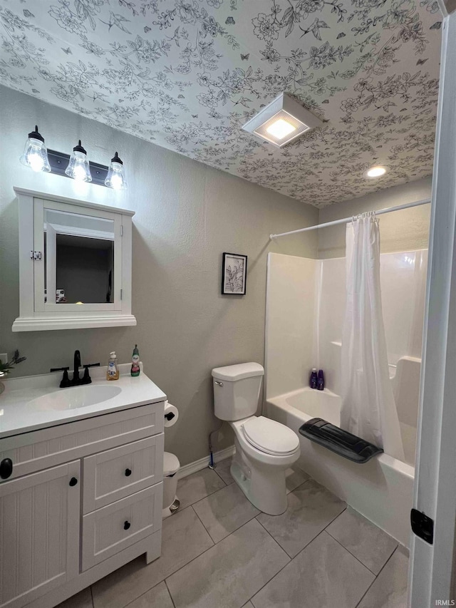 full bathroom featuring vanity, toilet, and shower / bath combo