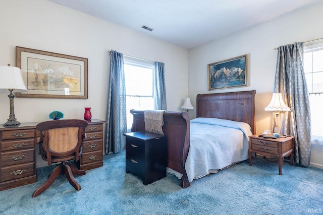 bedroom featuring carpet flooring