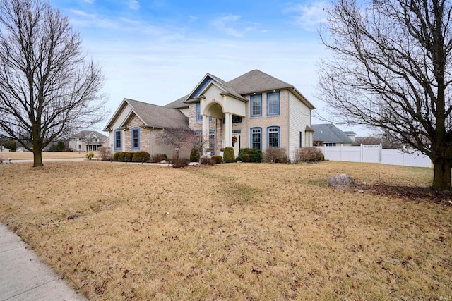 view of front of house featuring a front yard