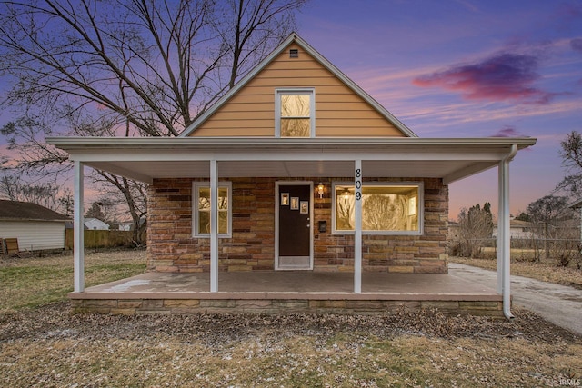 view of front facade featuring covered porch