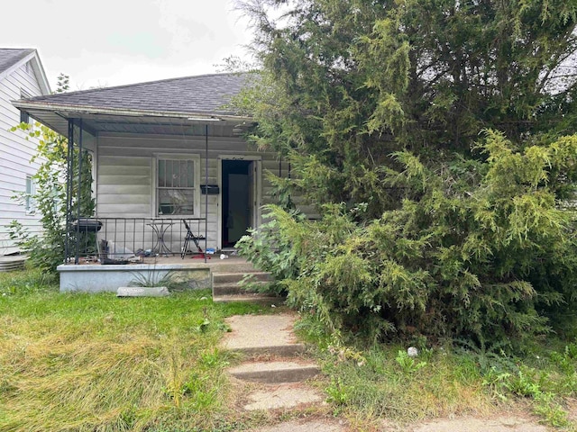 view of front facade featuring a porch