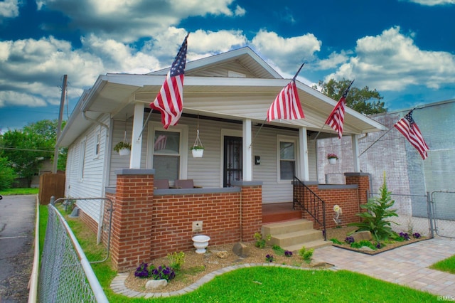 bungalow-style house with covered porch