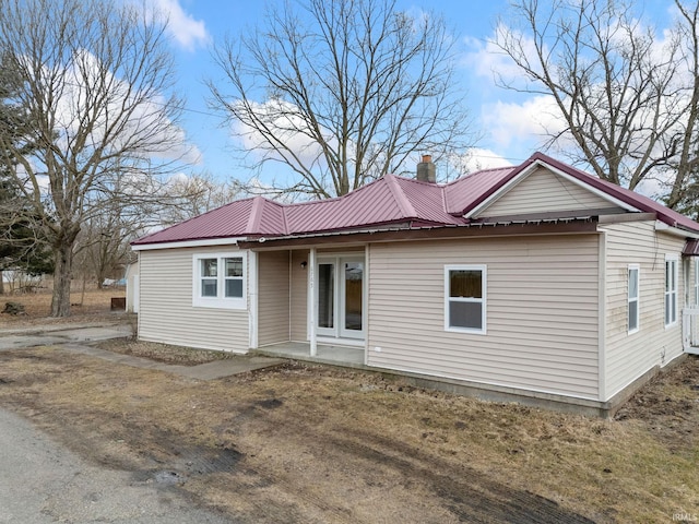 view of front of house