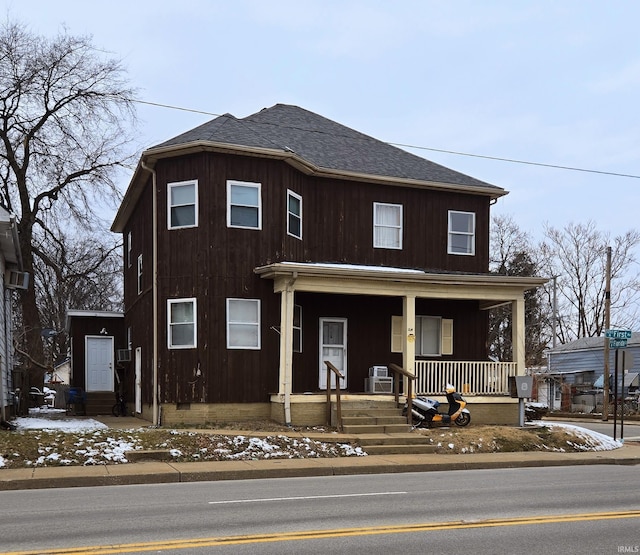 view of front of property with covered porch