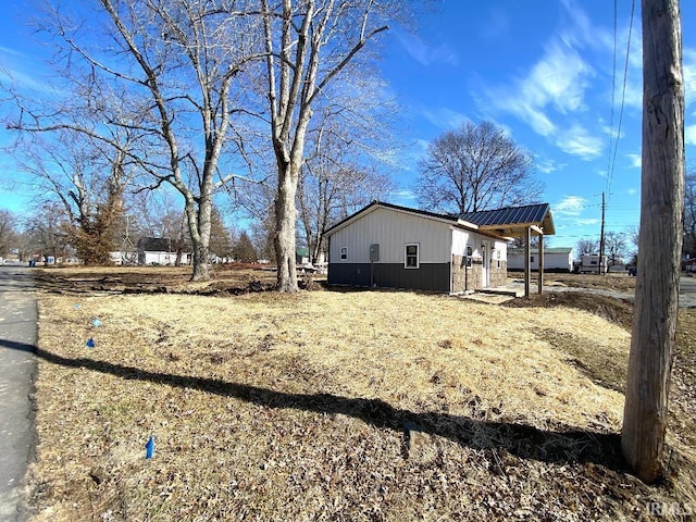 view of side of property