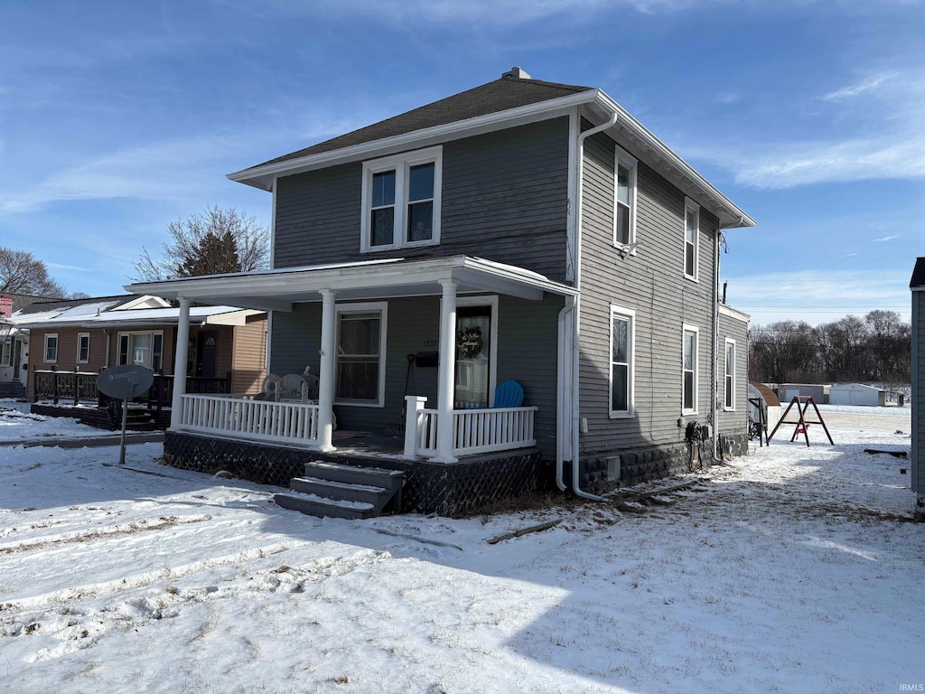 front of property with covered porch