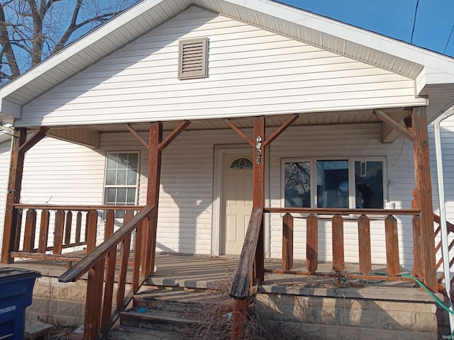 view of front of property featuring covered porch