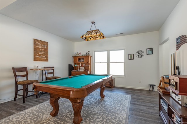 playroom featuring dark wood-style flooring, visible vents, billiards, and baseboards