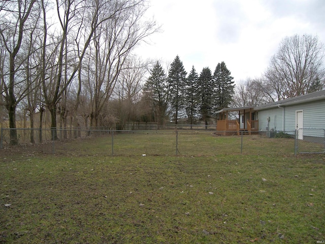 view of yard featuring fence