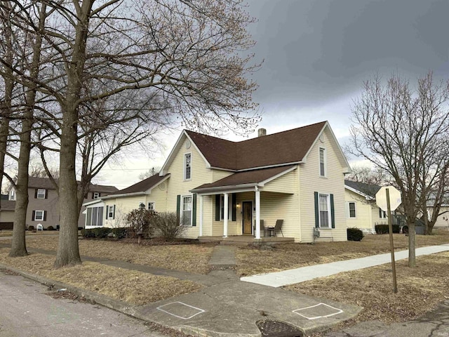 view of front facade with covered porch