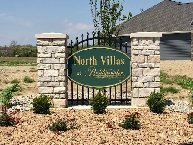 view of community / neighborhood sign