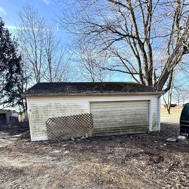 view of detached garage