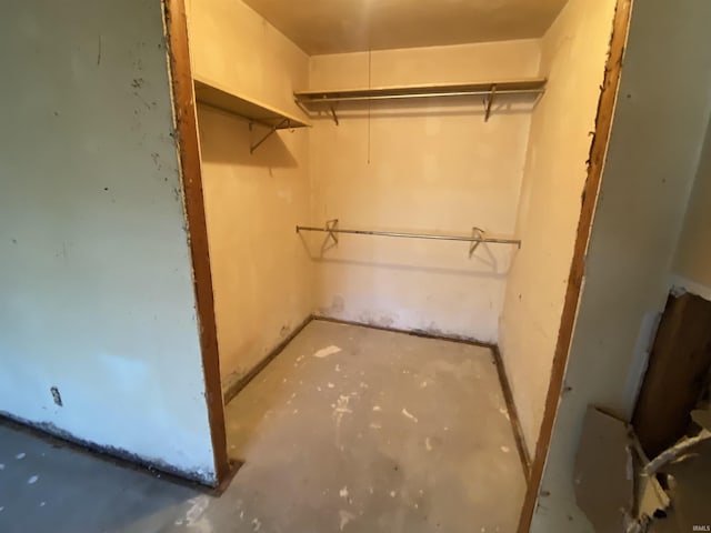 2524 Diefenbach Rd, Evansville, IN 47720 - view of spacious closet