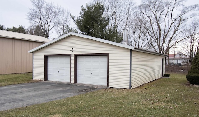 view of detached garage