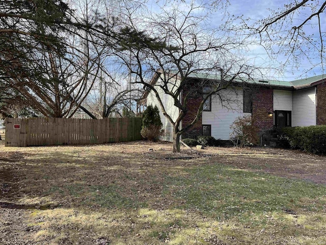 view of yard with fence