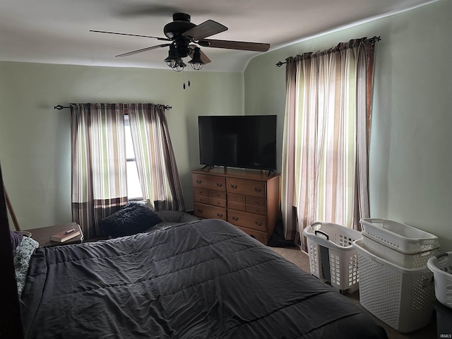 bedroom featuring carpet floors and ceiling fan