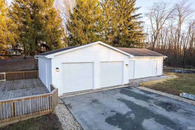 view of detached garage