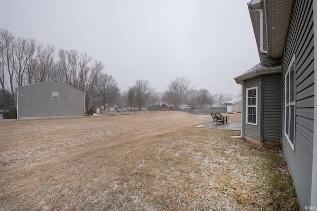 view of yard with a patio area