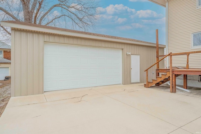 view of detached garage