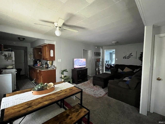 living room featuring ceiling fan