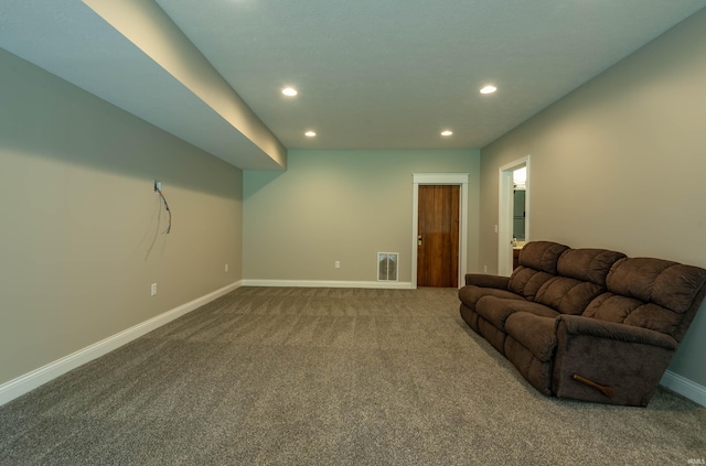 living room with carpet, baseboards, visible vents, and recessed lighting