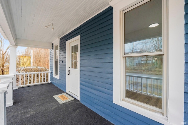 view of patio featuring covered porch