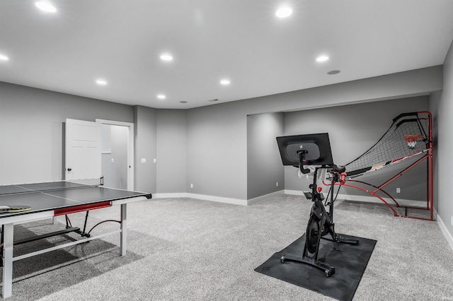 workout area featuring carpet, baseboards, and recessed lighting