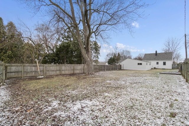 view of yard featuring a fenced backyard