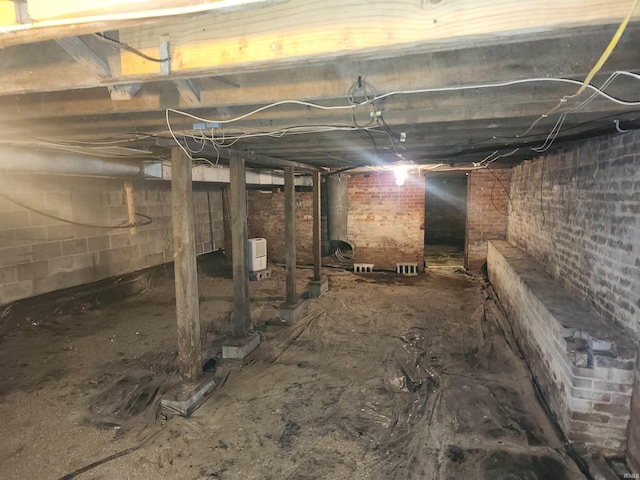 below grade area featuring crawl space