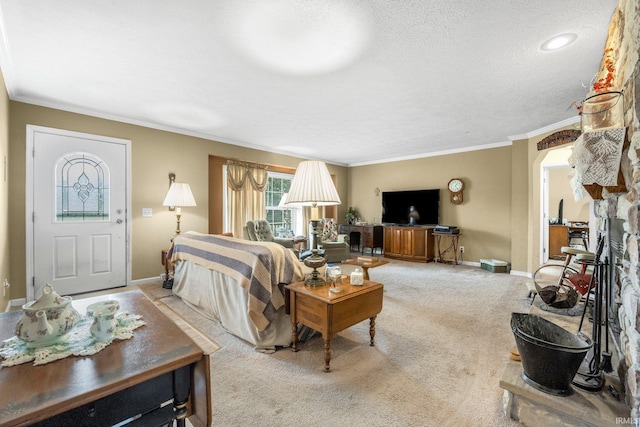 living area with arched walkways, crown molding, light colored carpet, a textured ceiling, and baseboards