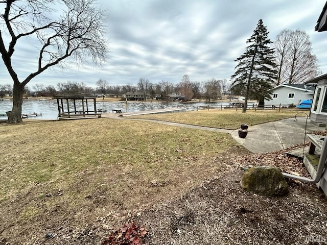 view of yard with a water view