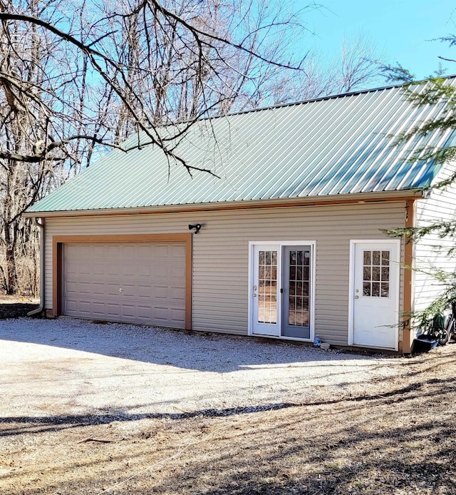 view of detached garage