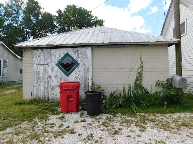 view of outbuilding featuring an outdoor structure