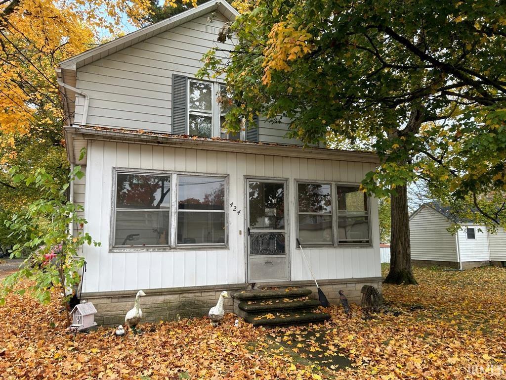 view of front of home featuring entry steps