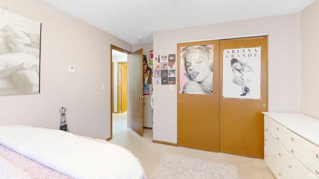 bedroom featuring a closet