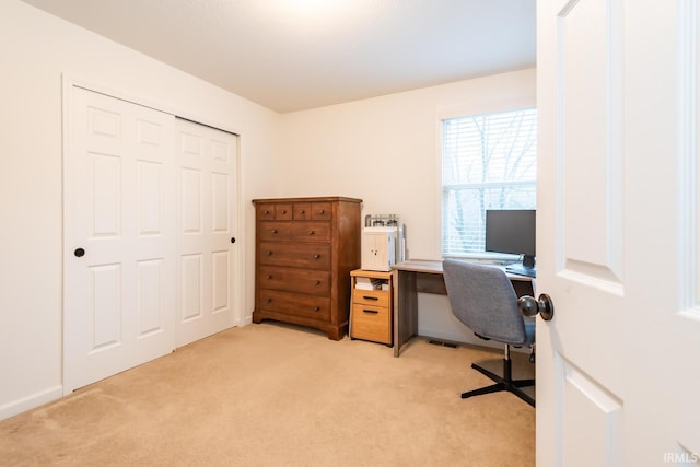 office with light colored carpet