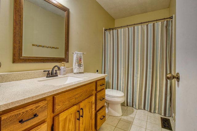 full bath with visible vents, toilet, curtained shower, tile patterned flooring, and vanity