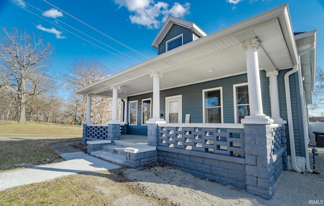 view of front of house featuring covered porch