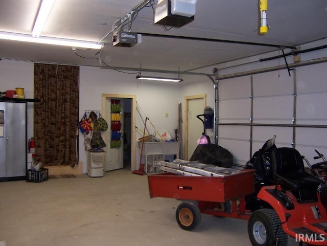 2685 S Knoll Dr, Macy, IN 46951 - garage with a garage door opener