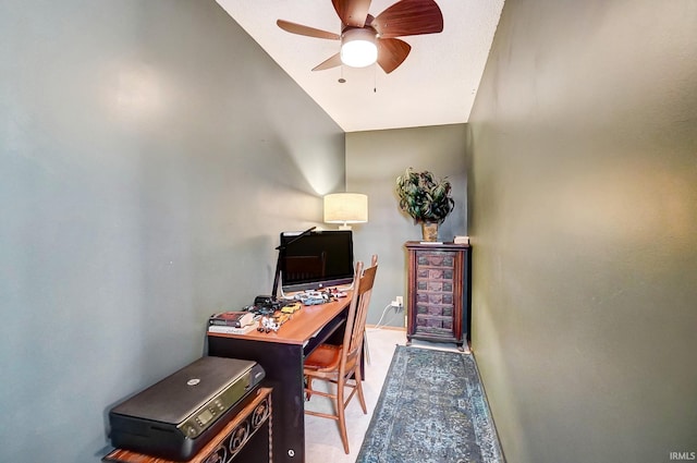 office area with a ceiling fan