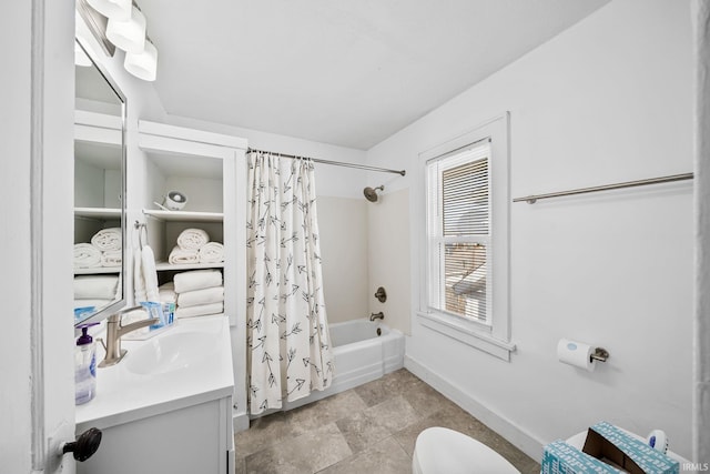 full bath featuring toilet, vanity, baseboards, and shower / bathtub combination with curtain