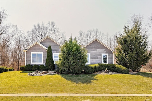 view of front of house with a front yard