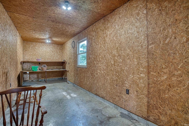9700 Big Cynthiana Rd, Evansville, IN 47720 - interior space featuring concrete floors