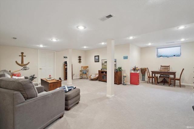 living area featuring recessed lighting, visible vents, light carpet, and baseboards