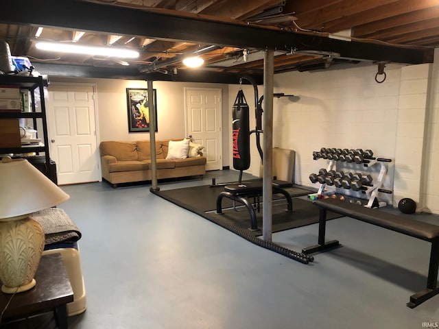 9420 Darmstadt Rd, Evansville, IN 47710 - workout area with concrete block wall