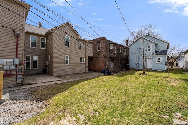 view of yard with a patio area