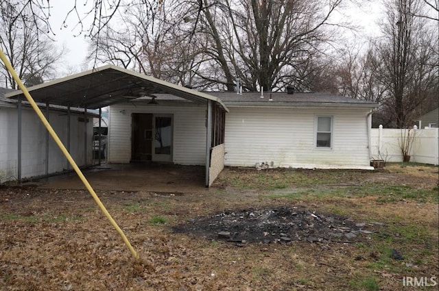 1620 Shelby Ave, Evansville, IN 47714 - view of home's exterior featuring fence