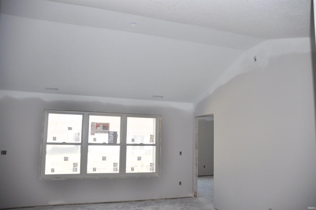 2016 Winesap Way, Kendallville, IN 46755 - empty room with lofted ceiling