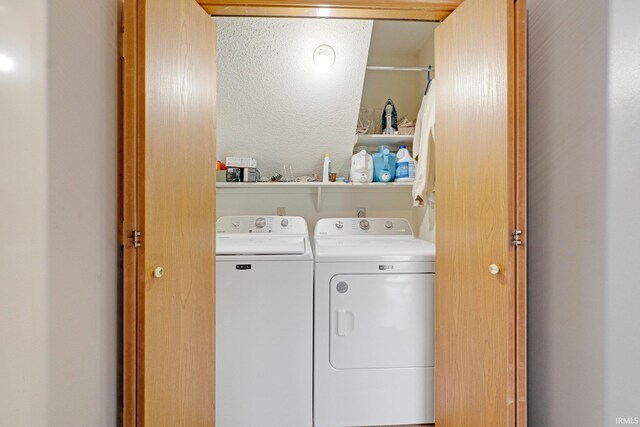 6027 Old Brook Dr, Fort Wayne, IN 46835 - laundry area featuring washer and dryer and laundry area